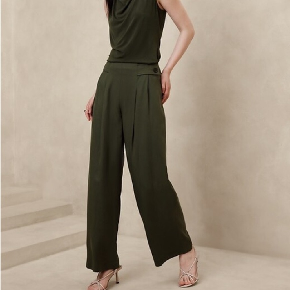 NWT Banana Republic Factory Pleated Tencel Wide Leg Trousers